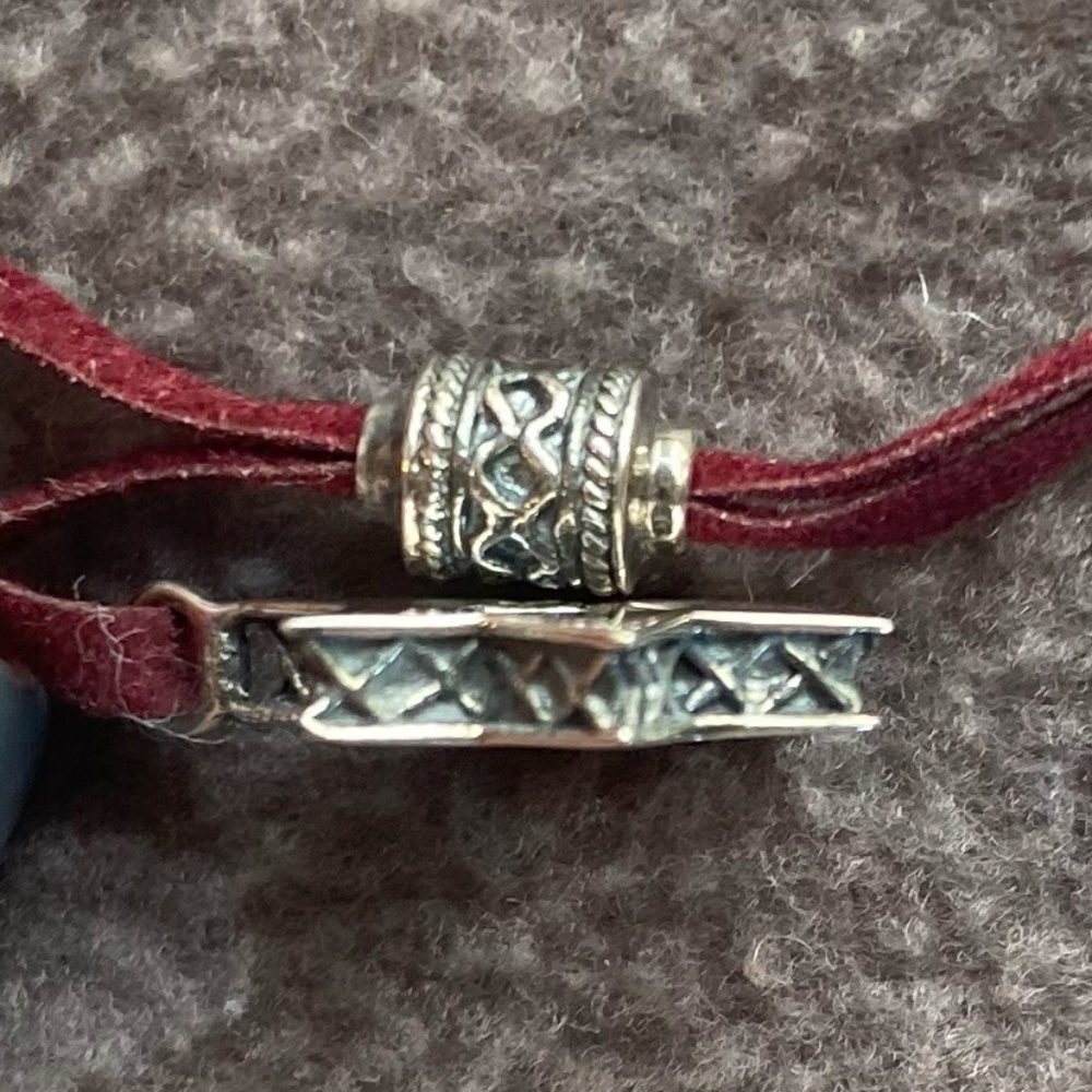 Elegant Silver and Red Star Necklace - Picture 2 of 2
